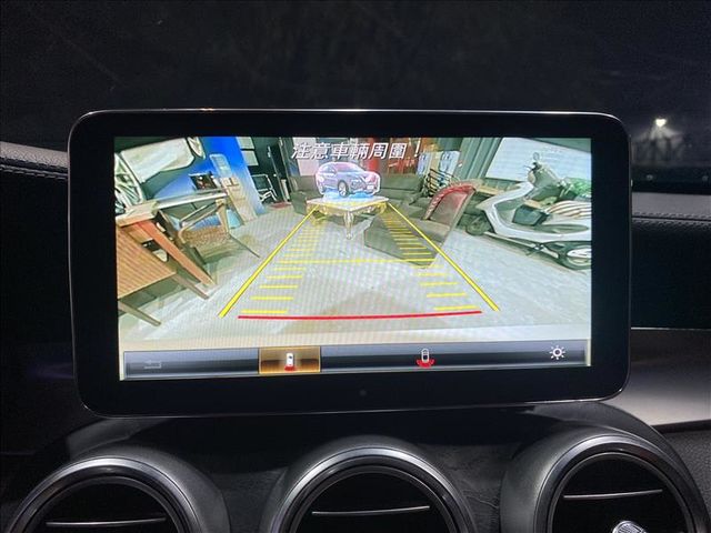 Mercedes-Benz/賓士 C300  第18張相片