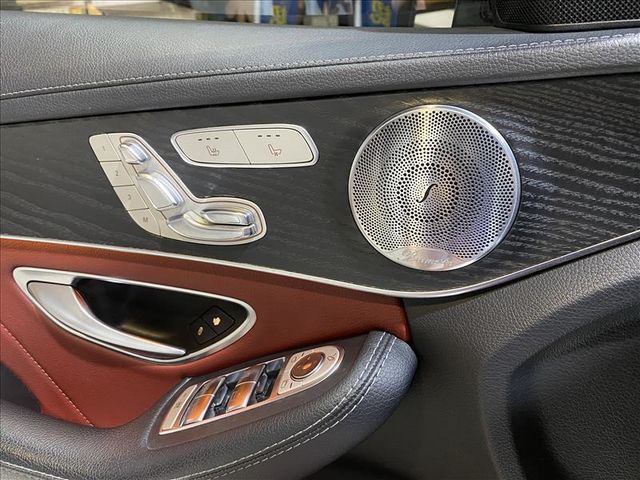 Mercedes-Benz/賓士 C300  第21張相片