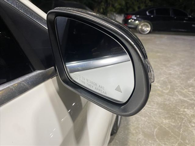 Mercedes-Benz/賓士 C300  第25張相片