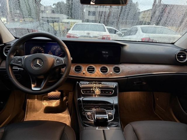 Mercedes-Benz/賓士 E-CLASS  第10張相片