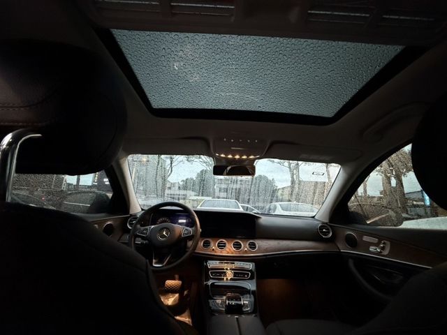 Mercedes-Benz/賓士 E-CLASS  第12張相片