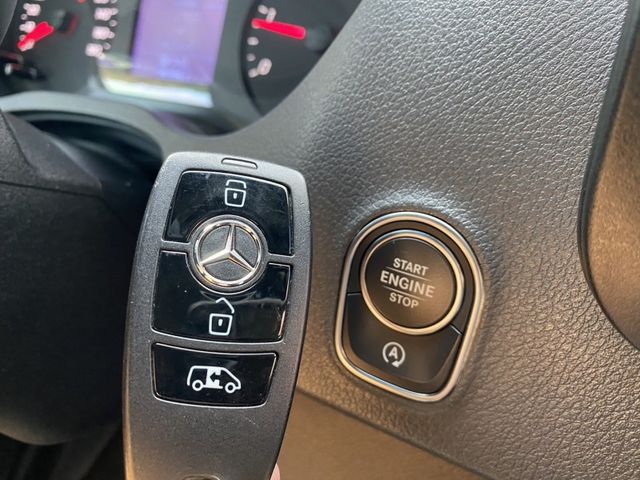 Mercedes-Benz/賓士 Sprinter   第12張相片