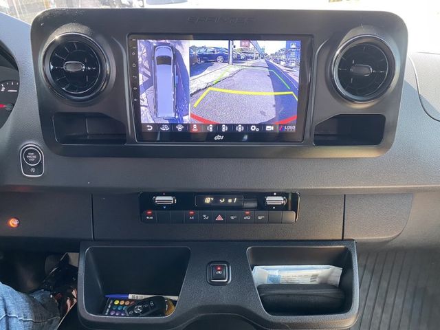 Mercedes-Benz/賓士 Sprinter   第15張相片