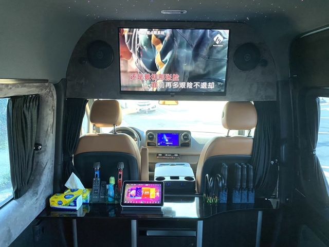 Mercedes-Benz/賓士 Sprinter   第23張相片