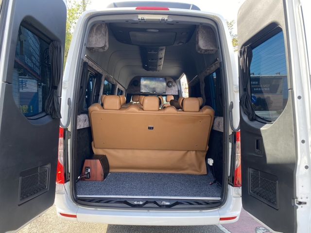 Mercedes-Benz/賓士 Sprinter   第26張相片