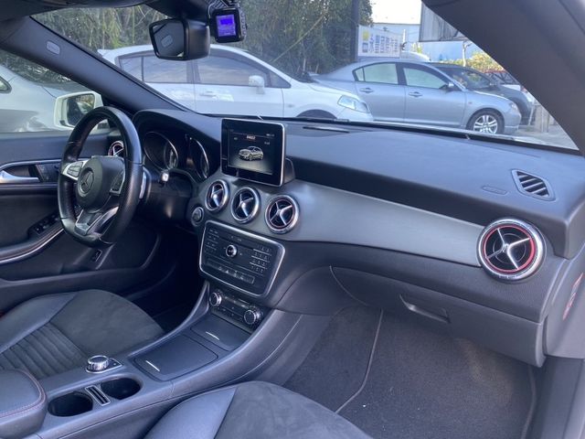 Mercedes-Benz/賓士 CLA250  第9張相片