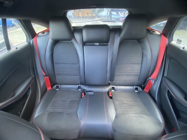 Mercedes-Benz/賓士 CLA250  第11張相片