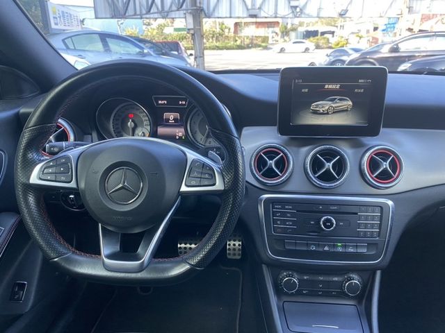 Mercedes-Benz/賓士 CLA250  第13張相片