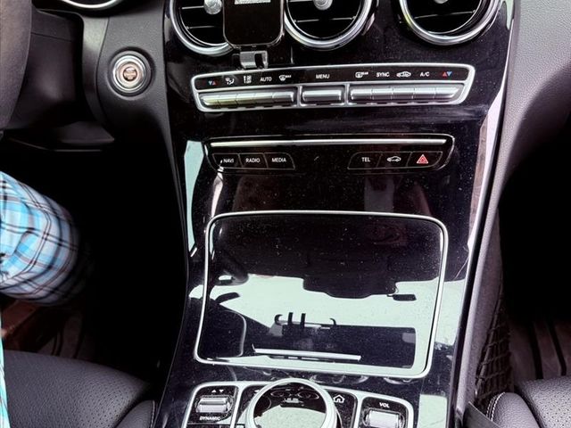 Mercedes-Benz/賓士 C200  第9張相片