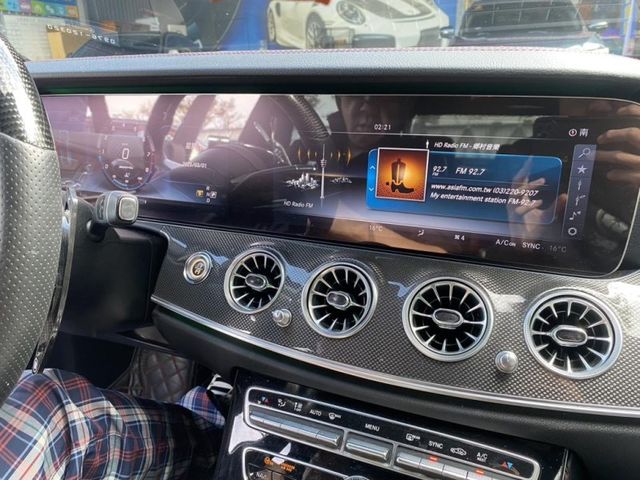 Mercedes-Benz/賓士 E-CLASS  第13張相片