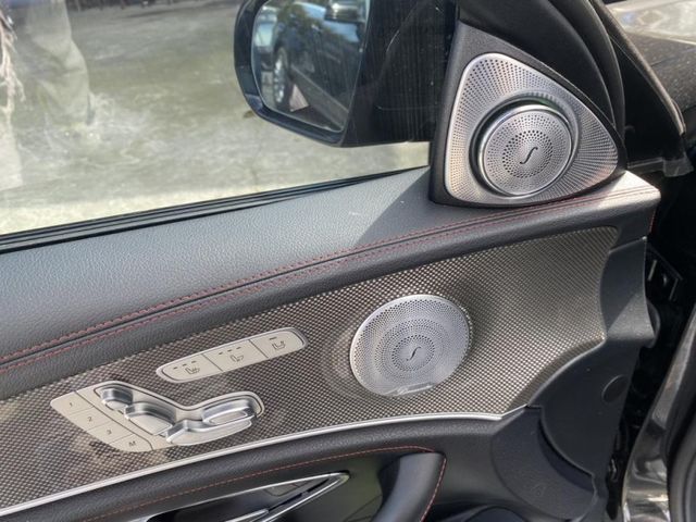 Mercedes-Benz/賓士 E-CLASS  第17張相片