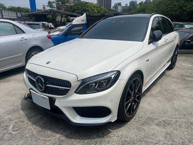 Mercedes-Benz/賓士 C43  第1張相片