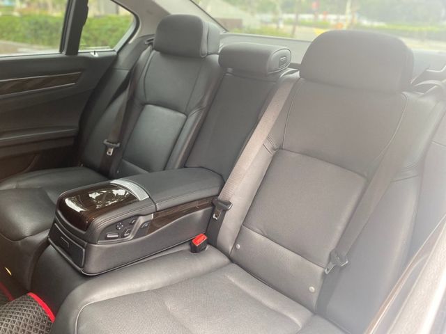 BMW/ 寶馬 ActiveHybrid 7L  第14張相片