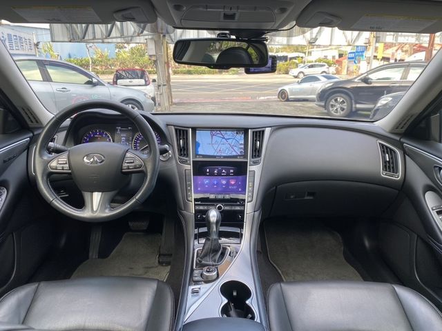 Infiniti Q50  第11張相片