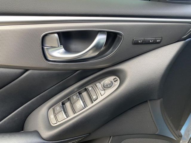 Infiniti Q50  第20張相片