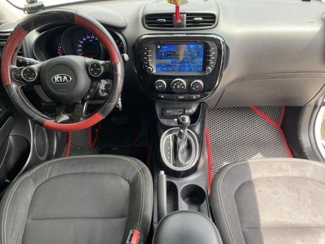 Kia Soul  第8張相片