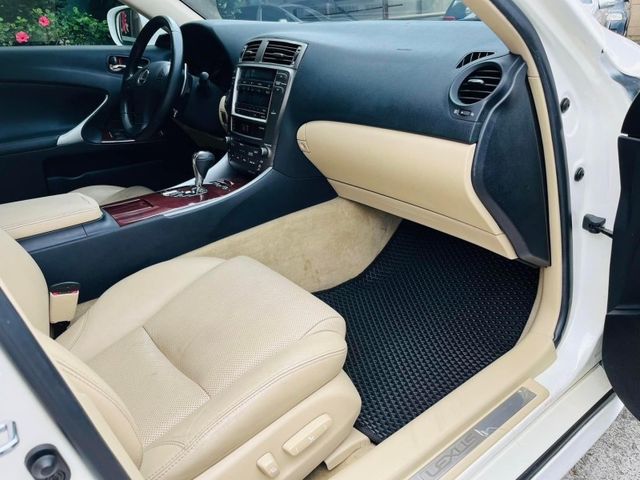 Lexus IS  第4張相片
