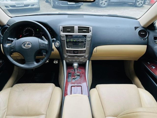 Lexus IS  第6張相片