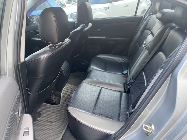 Mazda Mazda3  第9張相片