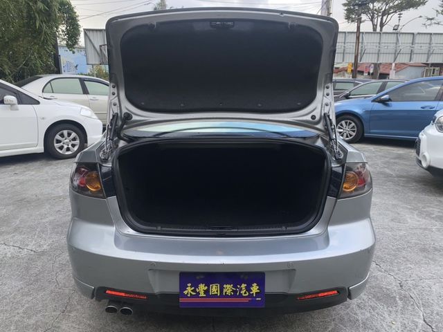 Mazda Mazda3  第18張相片