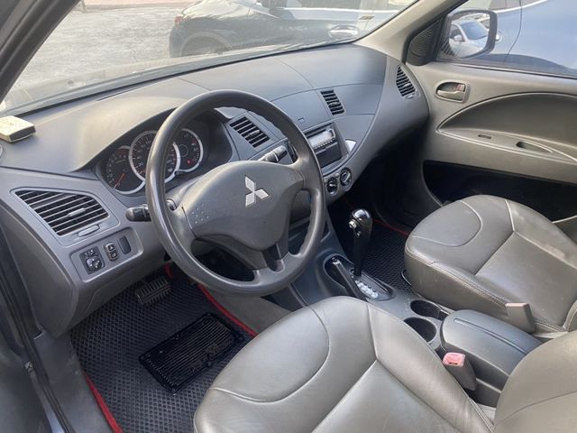 Mitsubishi Zinger  第5張相片