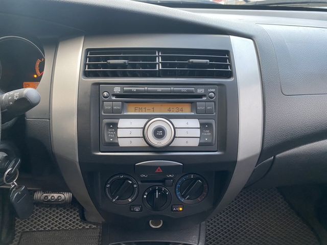 Nissan Livina  第8張相片