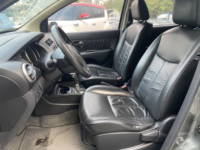 Nissan Livina  第12張相片