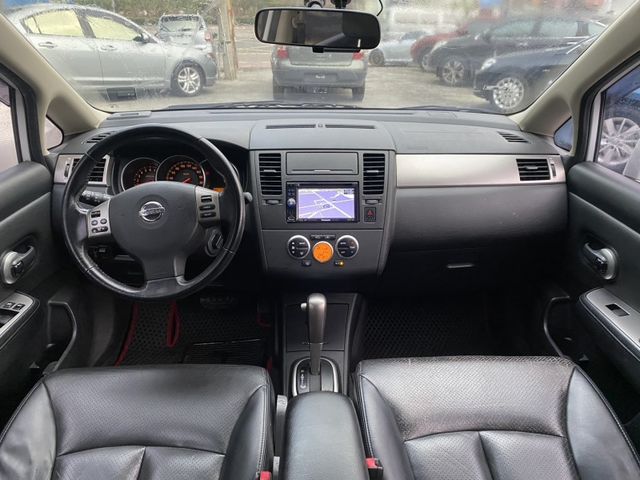 Nissan Tiida  第9張相片