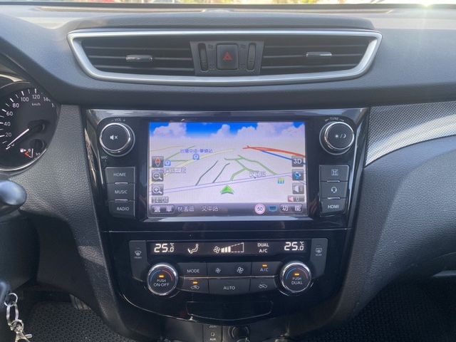 Nissan X-Trail  第12張相片