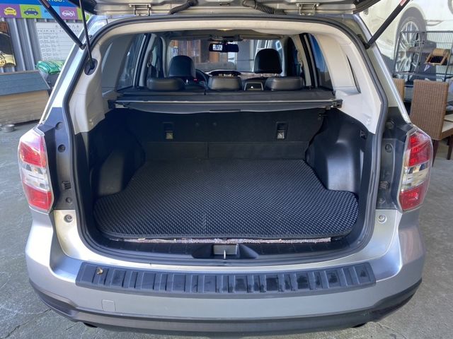 Subaru Forester  第25張相片