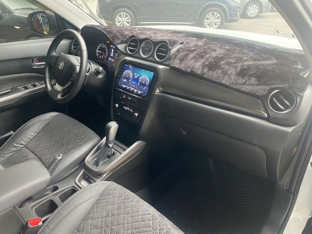 Suzuki Vitara  第8張相片