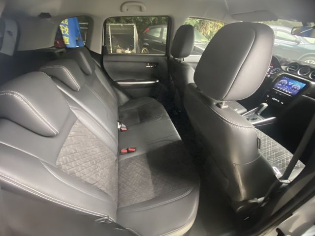 Suzuki Vitara  第9張相片