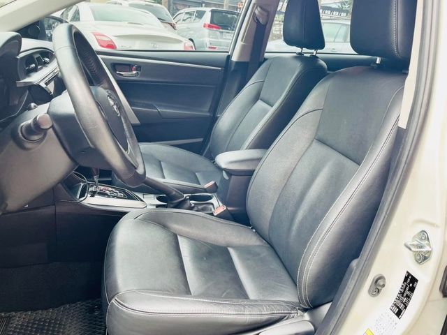 Toyota ALTIS  第4張相片