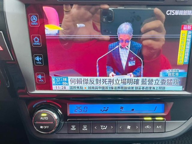Toyota ALTIS  第10張相片