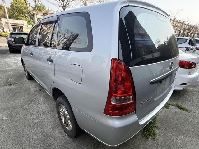 Toyota Innova  第3張相片