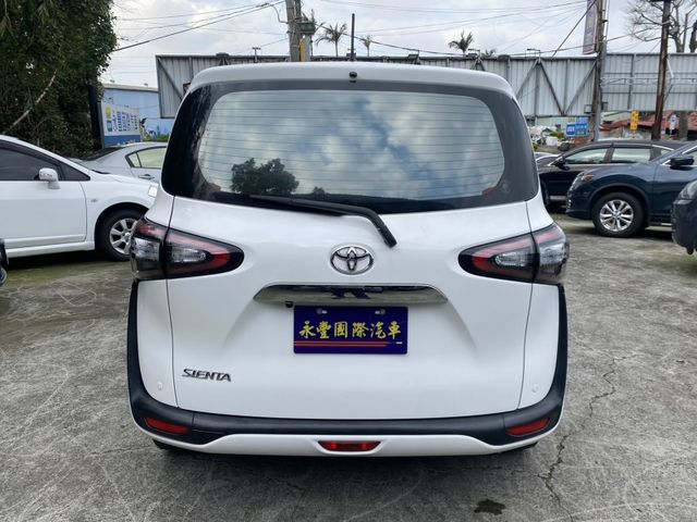 Toyota SIENTA  第6張相片