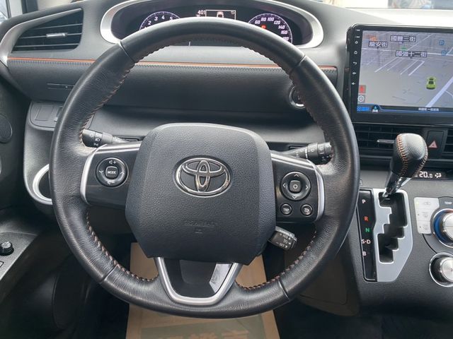 Toyota SIENTA  第14張相片