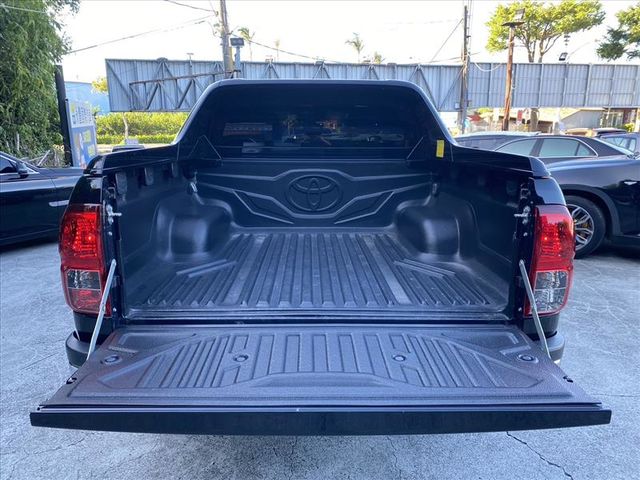 Toyota Hilux  第8張相片