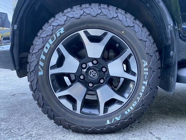 Toyota Hilux  第28張相片