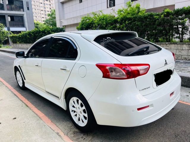 Mitsubishi Lancer  第2張相片