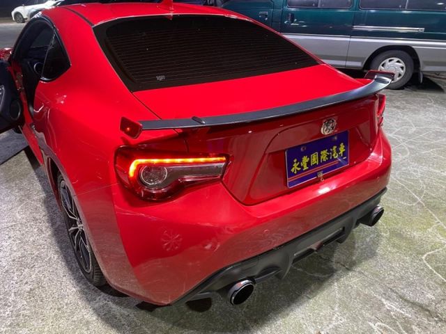 2017 FT86 2.0 僅跑4萬 閥門排氣管  第13張相片