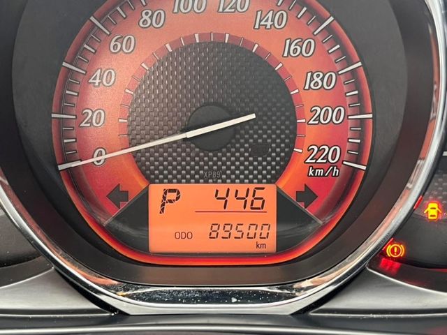 2014 Yaris 1.5 免鑰匙 僅跑8萬  第8張相片