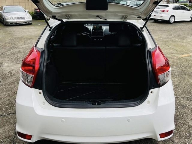 2014 Yaris 1.5 免鑰匙 僅跑8萬  第10張相片