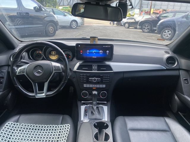 2011 W204 C250 僅跑9萬 1.8渦輪 省油省稅  第9張相片