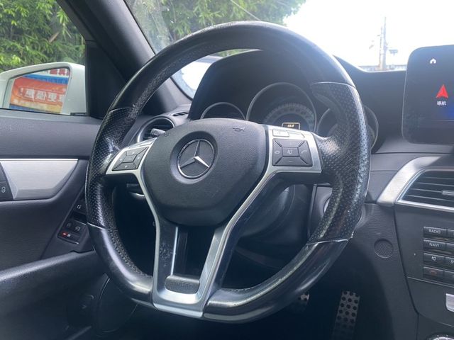 2011 W204 C250 僅跑9萬 1.8渦輪 省油省稅  第11張相片