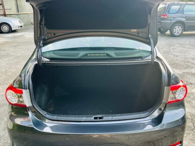 Toyota ALTIS  第11張相片