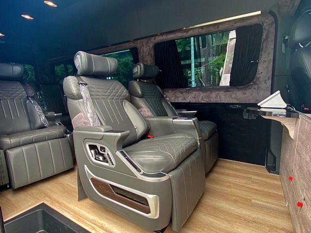 Mercedes-Benz/賓士 Sprinter   第7張相片