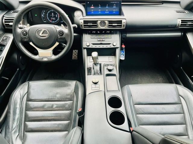 Lexus IS  第1張相片