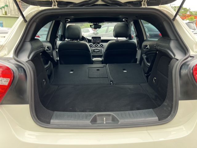Mercedes-Benz/賓士 A-CLASS  第11張相片