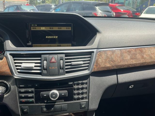 Mercedes-Benz/賓士 E-CLASS  第11張相片
